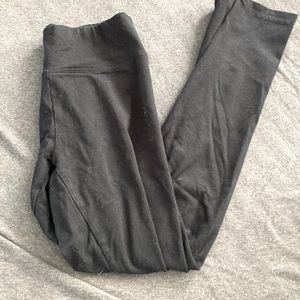 Medium black cotton American Eagle leggings